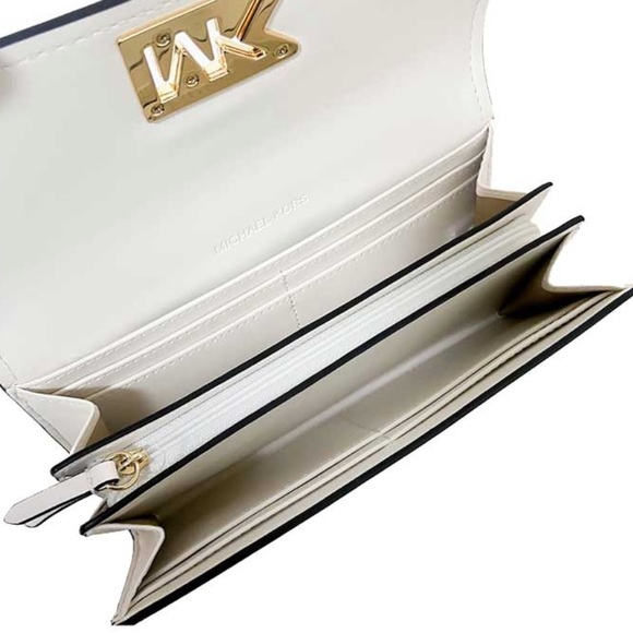 Michael Kors Mimi Large Saffiano Leather Bi-Fold Continental Wallet
Optic White - Picture 2 of 16